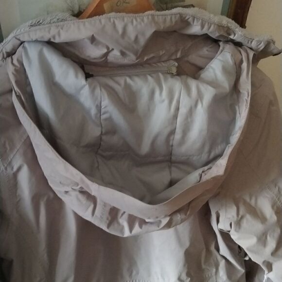 The North Face  - Picture 16 of 16